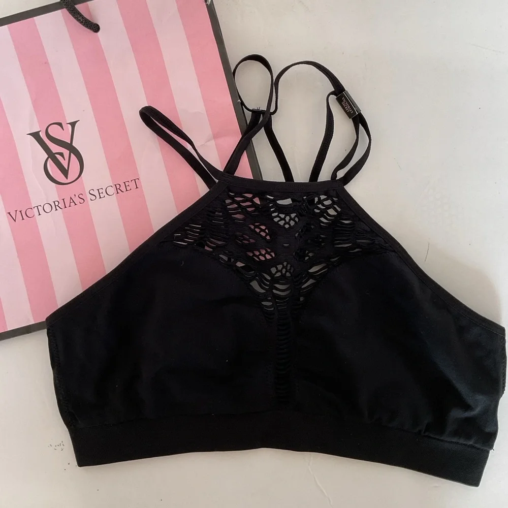NWT Victorias Secret seamless cutout high neck bralette. Size small. - Picture 2 of 15